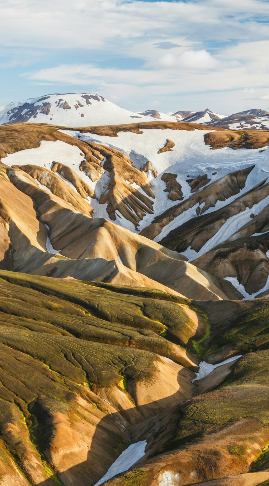 Snow streaked peaks, Laugavegur · Michael Hacker